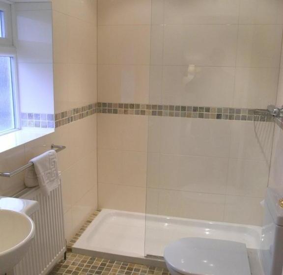 ペンション Glade End Guest House