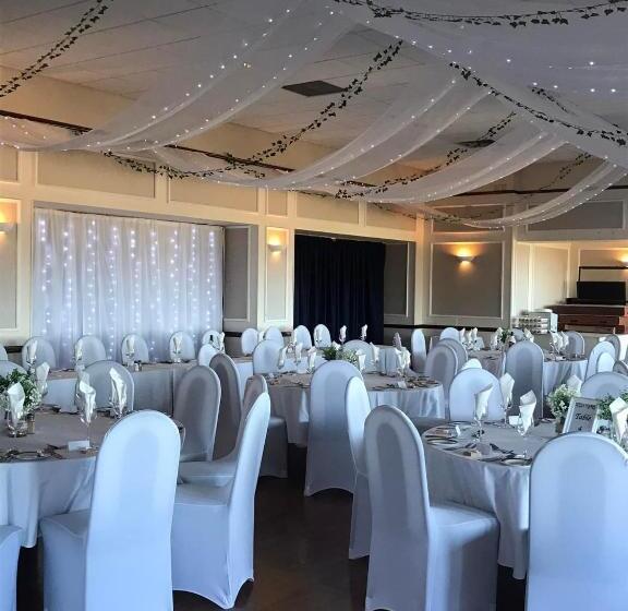 The Weigh Inn Hotel & Lodges