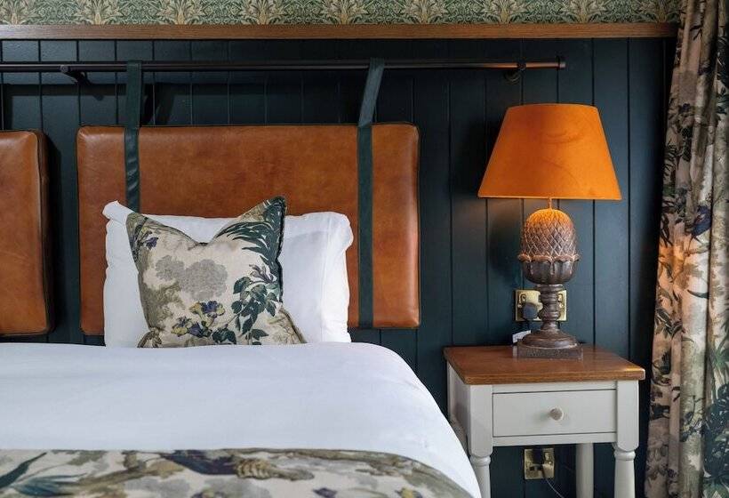 Wheatsheaf Hotel By Chef & Brewer Collection