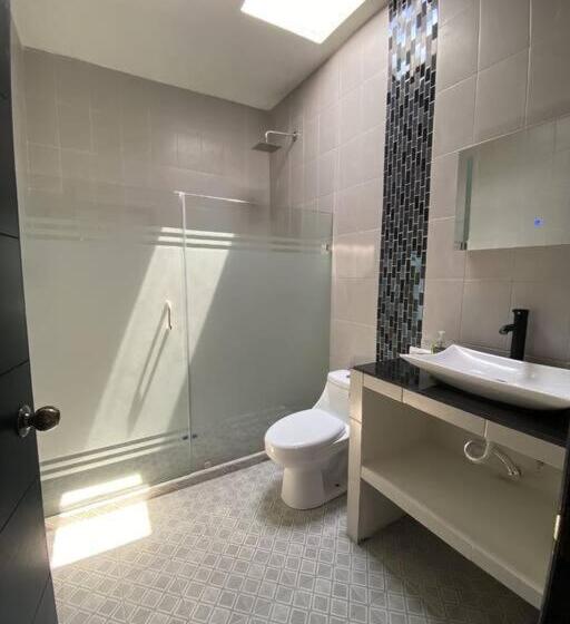 Amplia Eco Casa,alberca, Jardín,4 Hab,equipada