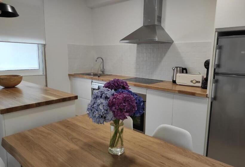 Apartamento A 140 M Playa Caneliñas  2 Habit. 4 6 Pax