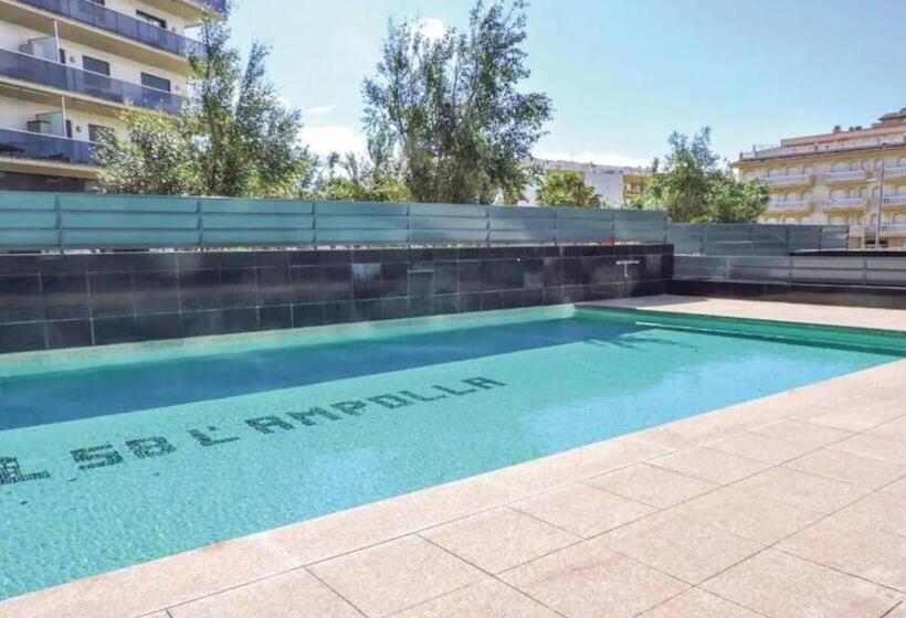 Apartamento, Piscina Y Jardín