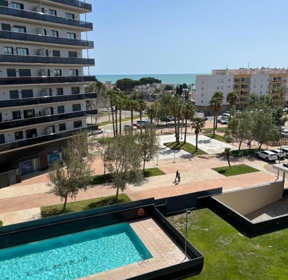 Apartamento, Piscina Y Jardín