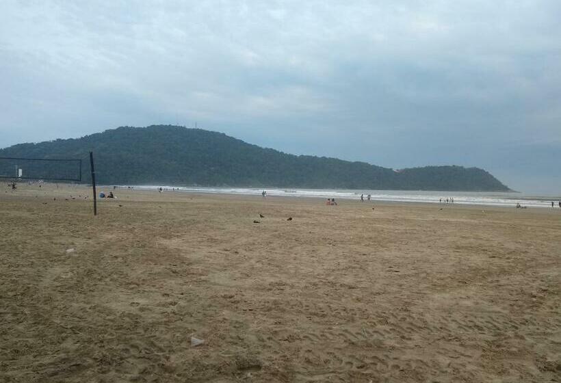 Apartamento Praia Grande Canto Do Forte, A 200 Metros Da Praia, A 2 Minutos A Pé Até A Praia