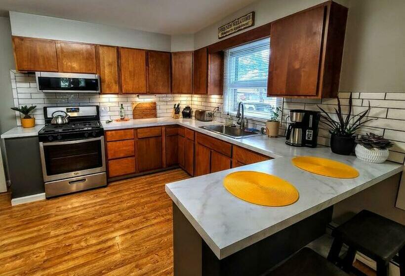 Cozy And Spacious   Dogs Ok   Boyne City 1mi   Boyne Mountain 8mi