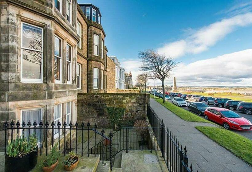 Dhucraig, 48 The Scores