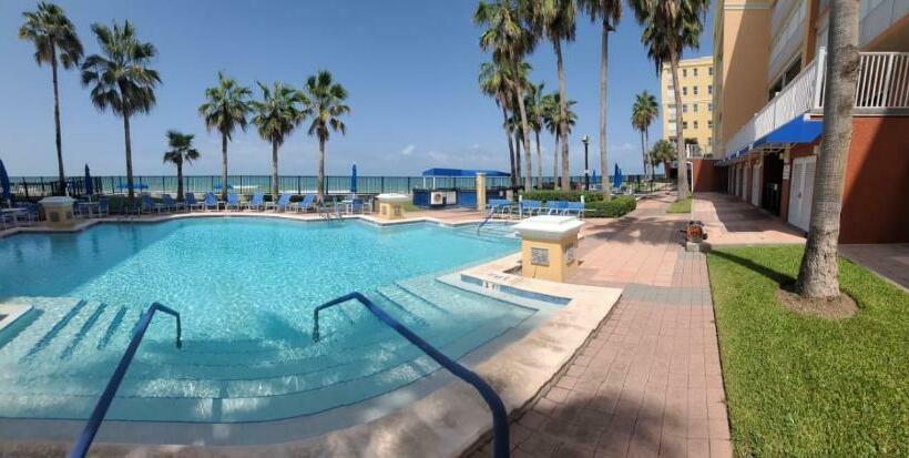 Exclusive Beach Front Condo In North Redington