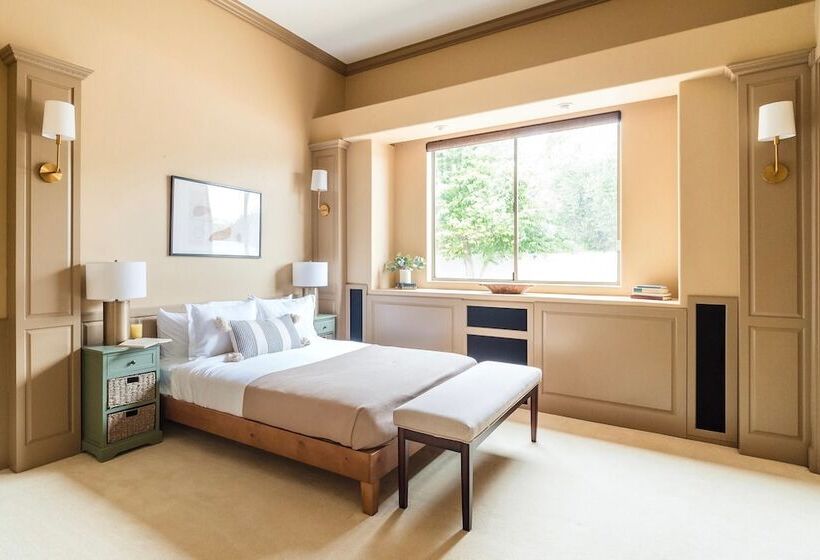 Farrier By Avantstay Spectacular 7br Mediterranean Style Estate W Pool