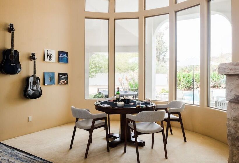 Farrier By Avantstay Spectacular 7br Mediterranean Style Estate W Pool