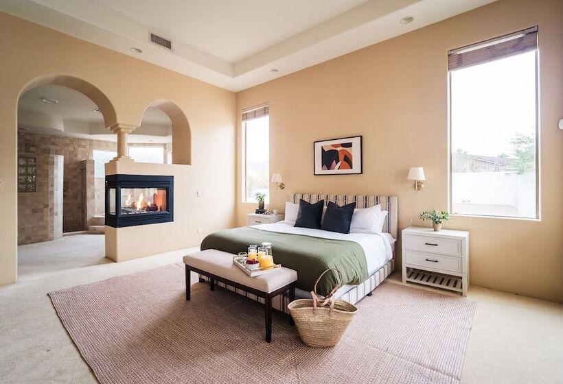 Farrier By Avantstay Spectacular 7br Mediterranean Style Estate W Pool