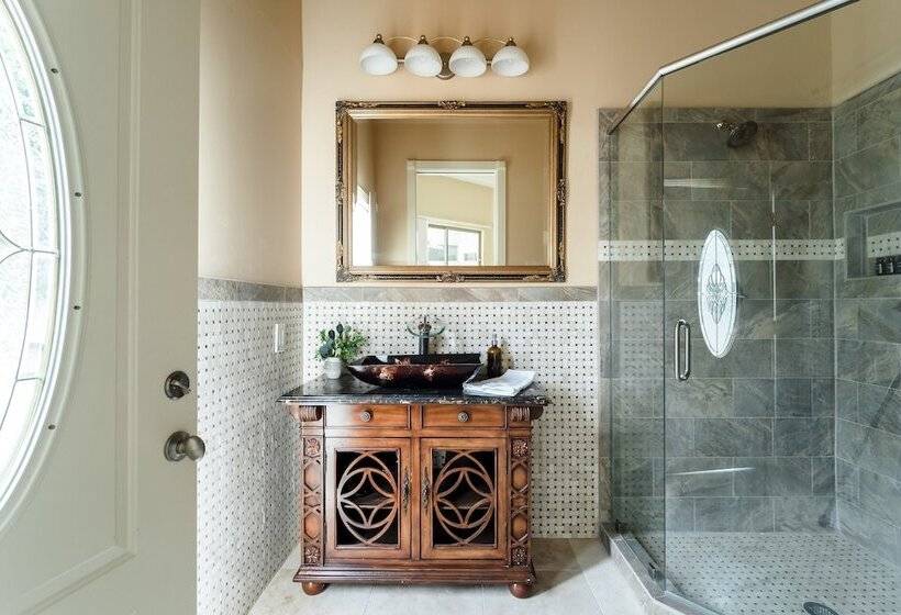 Farrier By Avantstay Spectacular 7br Mediterranean Style Estate W Pool