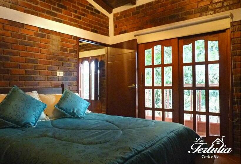 La Tertulia Centro Iza