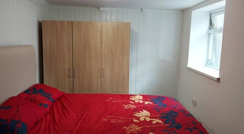 Lovely 3 Bed Apartment In Parkgate Rotherham