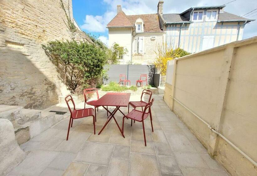 Maison De Pêcheur Charmante Et Atypique En Pierre, 1 Min De Marche De La Mer