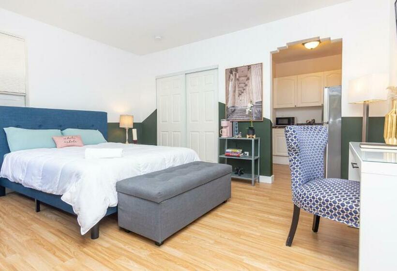 Home Midtown Miami   Wynwood Area With Backyard   Art District Near To Beach