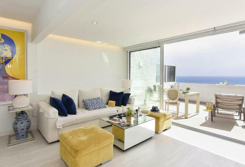 My Sea View Holiday Apartment