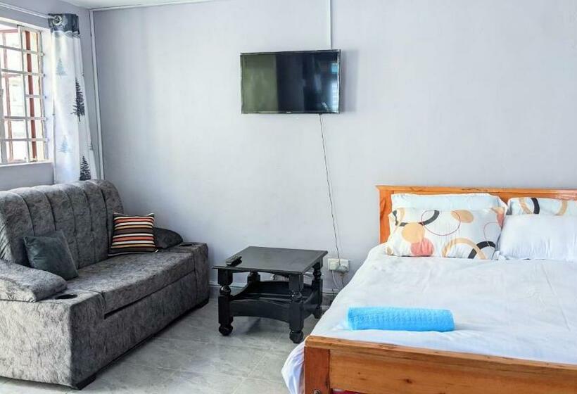 Nubian Palm Staycation Studio