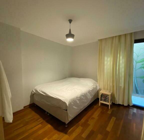 Private Triplex House In The City Center