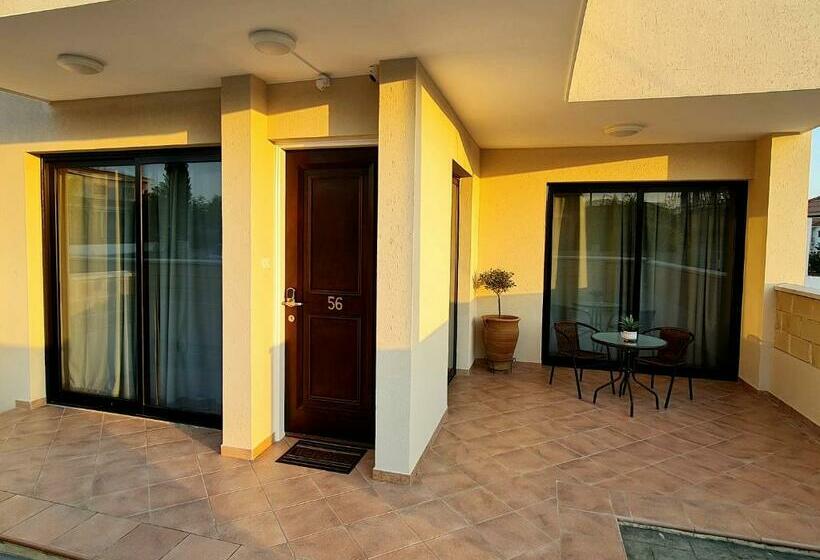 Pylaapts   Apartments Near The Beach