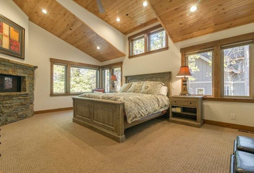 Sawtooth By Avantstay Spacious Pine Tree Cabin W/ Hot Tub