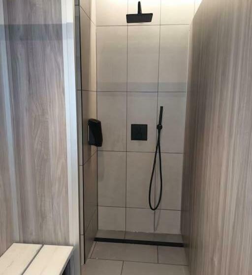 Sunningdale Lodge,st Mellion,cornwall Freegolf&spa