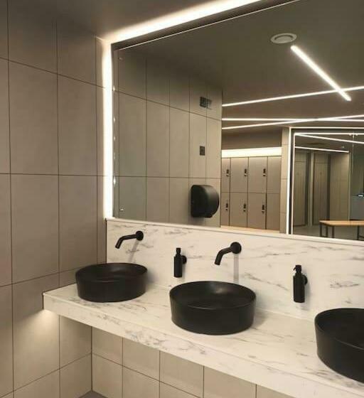 Sunningdale Lodge,st Mellion,cornwall Freegolf&spa