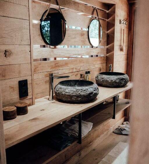 The Woodpecker Lodge