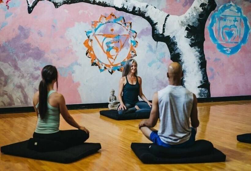 Vail Village King Hotel Room