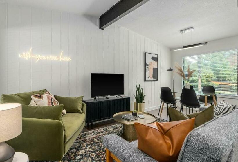 Abode Houston Norfolk