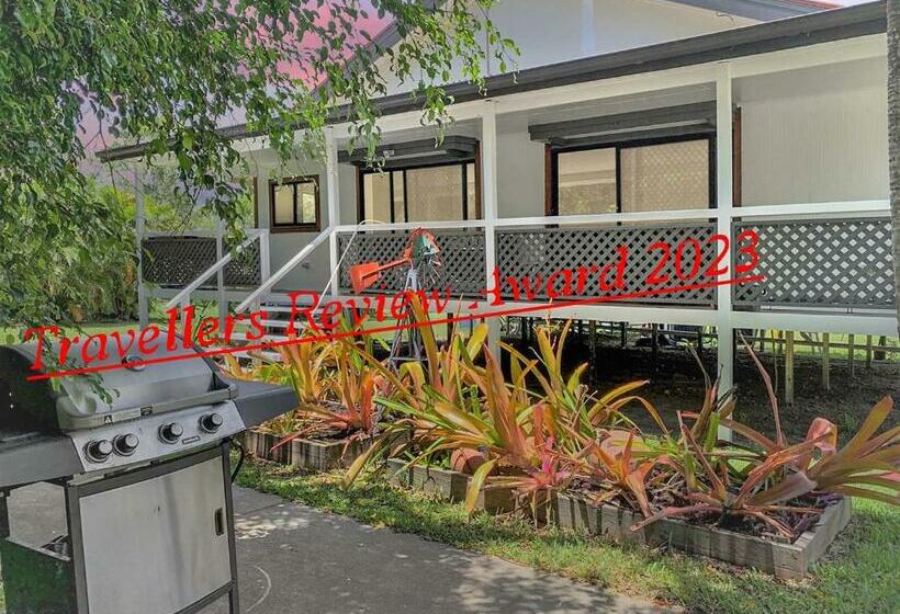 “agnes Cottage On Rafting”