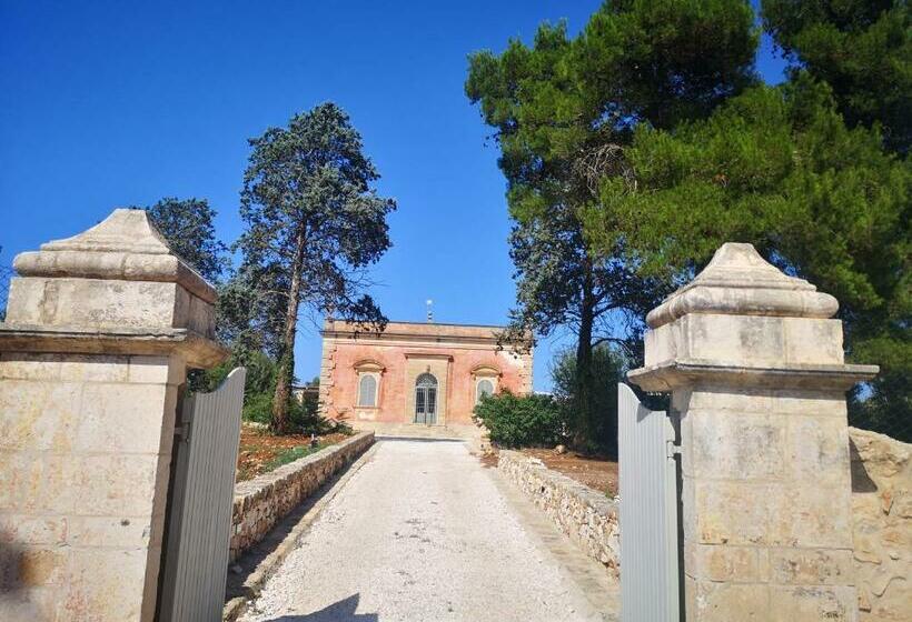 Antique Villa, Casa Rosa   3 Bed, 2 Bath With Pool