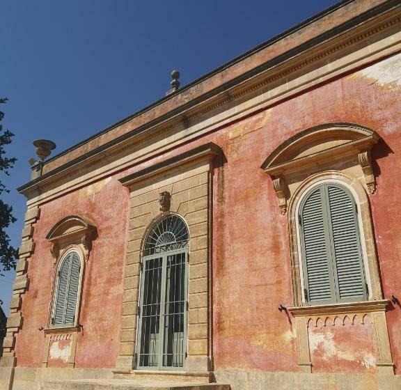 Antique Villa, Casa Rosa   3 Bed, 2 Bath With Pool