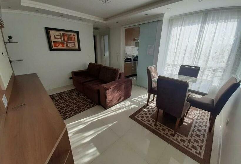 Apartamento Inteiro Com Garagem Coberta Treviso