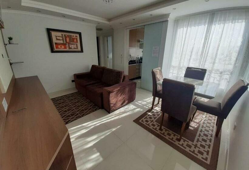 Apartamento Inteiro Com Garagem Coberta Treviso