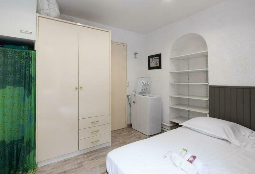 Appartement Avec Terrasse Proche De La Plage