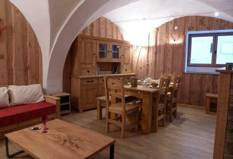 Appartement De Charme Chalet Jacky Suréquipé à 300m Des Pistes Et Du Centre Village