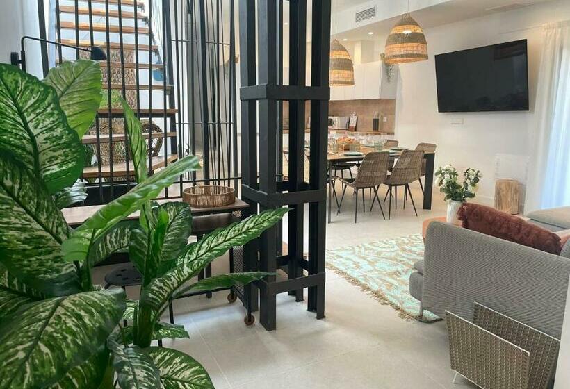 Azul Portmán – Designed For Group