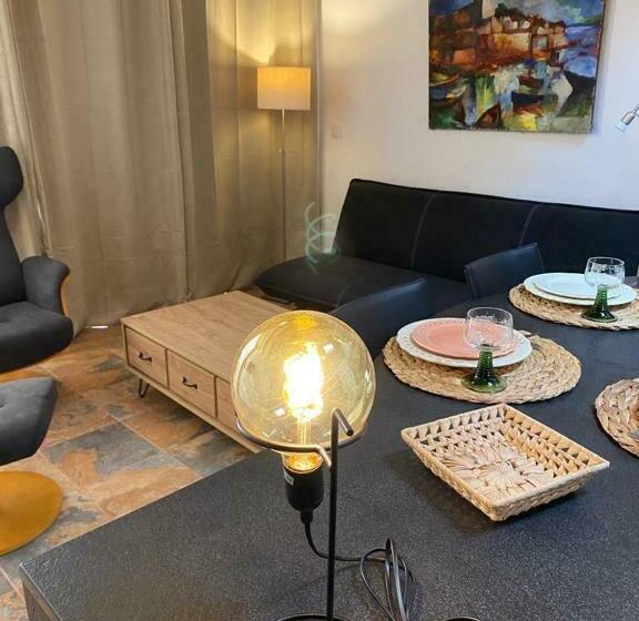 Casa Do Pátio Em Alcantarilha   Algarve