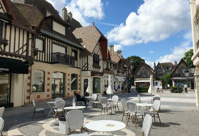 Chez Romy Studio équipé Avec Wifi Proche Plage Deauville