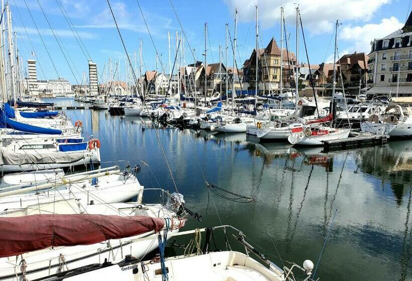 Chez Romy Studio équipé Avec Wifi Proche Plage Deauville