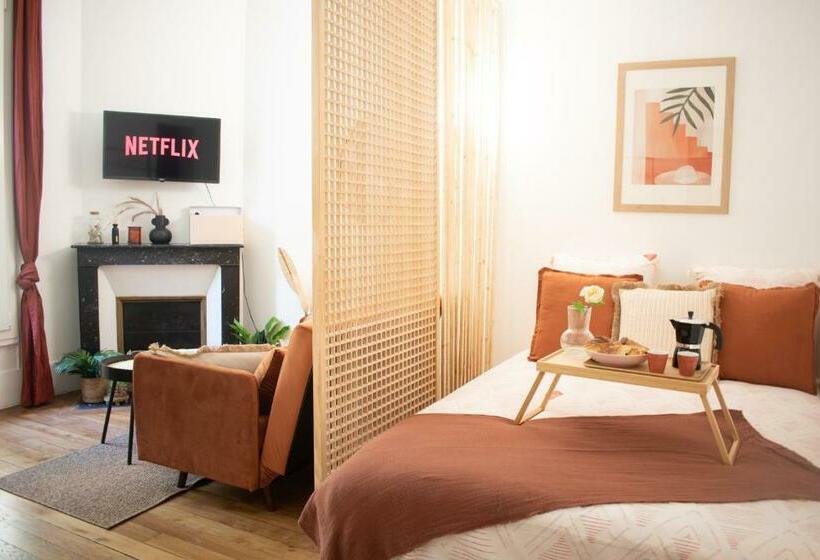 Cosy Et Comfort Studio équipé à Clichy 5 Min Métro