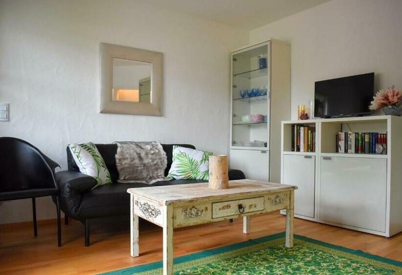 Ferienwohnungen Seerose & Seelilie