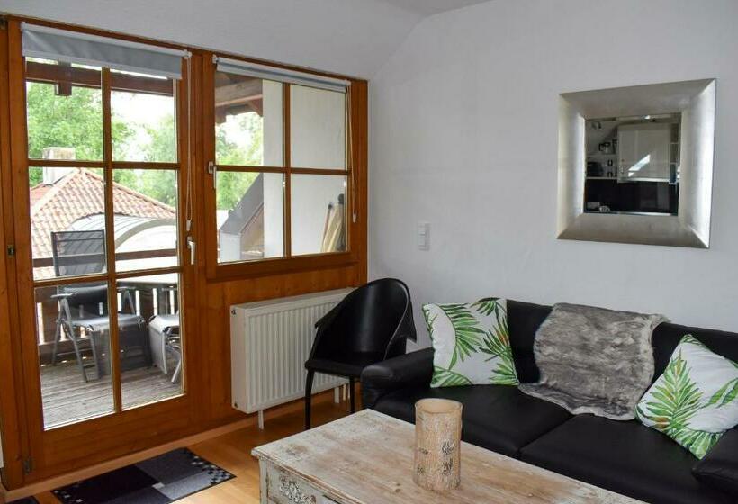 Ferienwohnungen Seerose & Seelilie