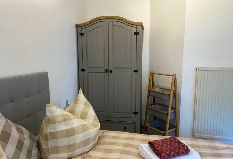 Ferienwohnungen Seerose & Seelilie