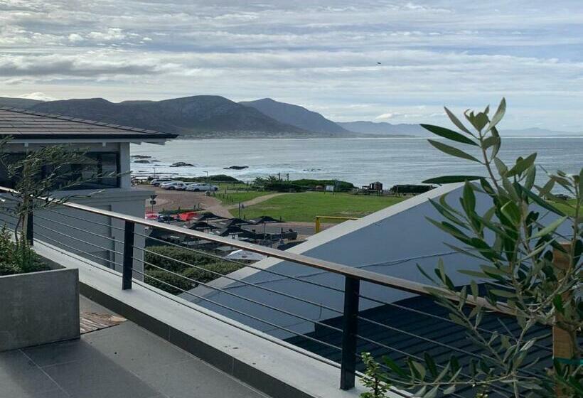 Hermanus Waterfront Apartment