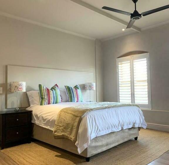 Hermanus Waterfront Apartment