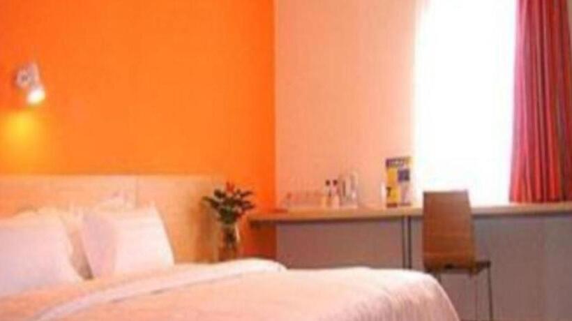 هتل 7 Days Inn Luzhou Longma Avenue District Government