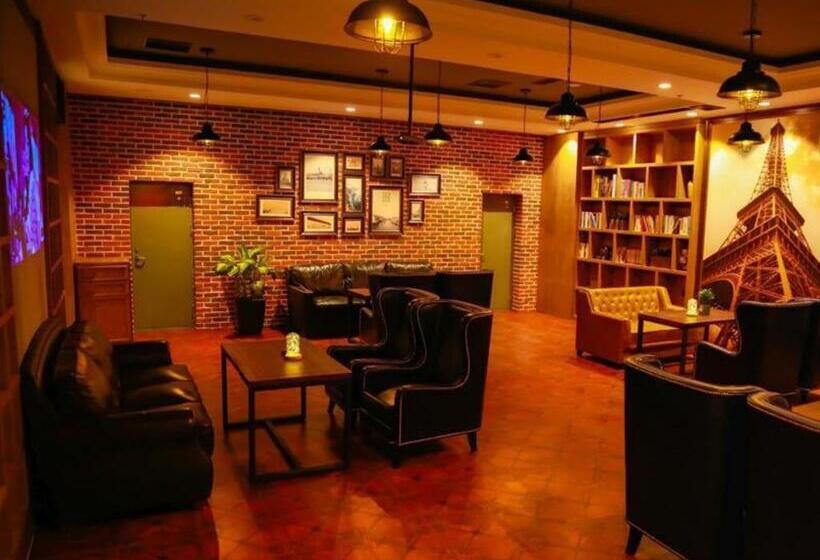 호텔 James Joyce Coffetel·changchun Railway Station