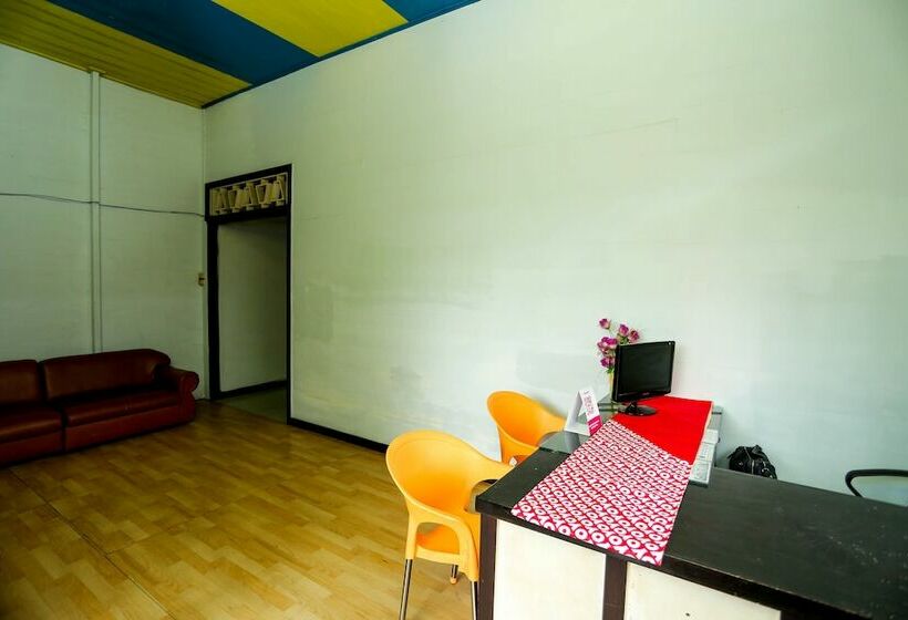 ホテル Pulau Laut Guest House By Oyo Rooms