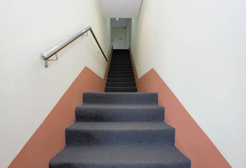 בית מלון כפרי Q  Mentakab